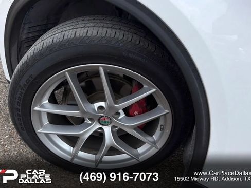 Used 2019 Alfa Romeo Stelvio Ti Sport w/ Quick Order Package 22S Sport AWD/4WD image 8