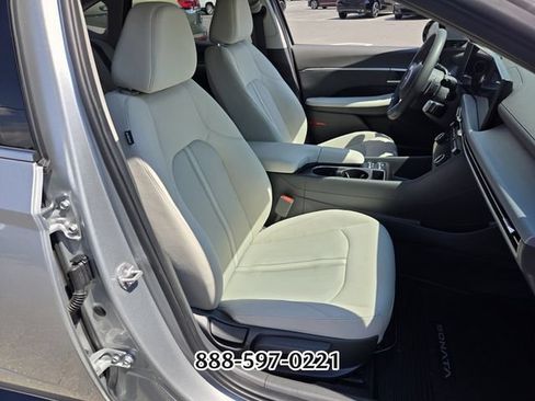 Used 2025 Hyundai Sonata SEL FWD image 19