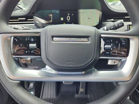 New 2026 Land Rover Range Rover Long Wheelbase SE AWD/4WD image 18