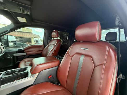Used 2022 Ford F350 Platinum AWD/4WD image 18