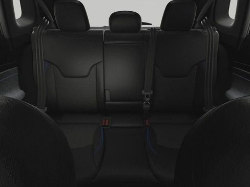 New 2025 Jeep Compass Latitude w/ Sun & Sound Group image 18