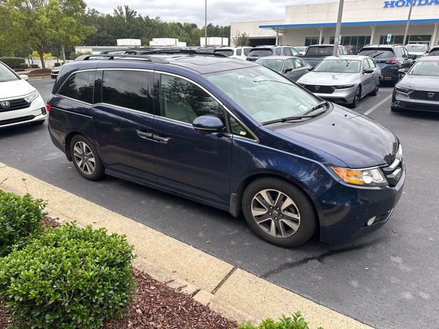 Used 2014 Honda Odyssey Touring image 3