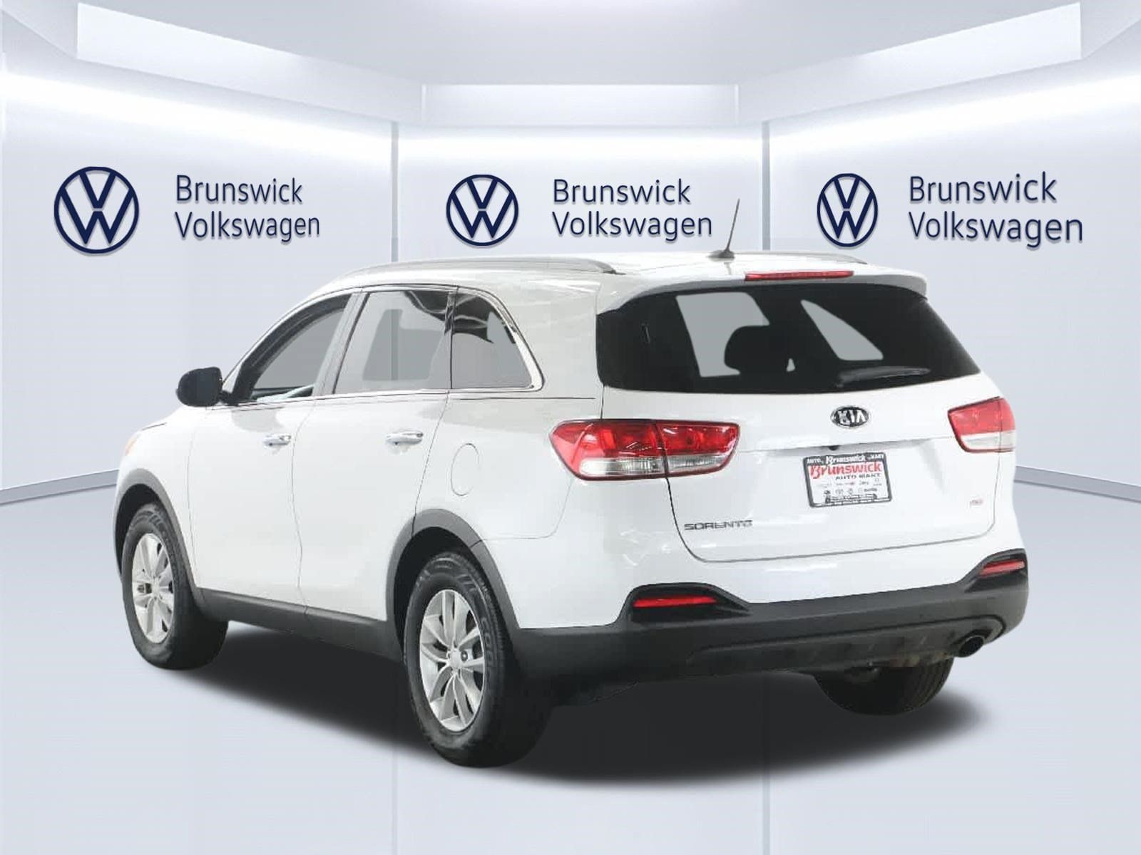 Used 2017 Kia Sorento FWD image 38