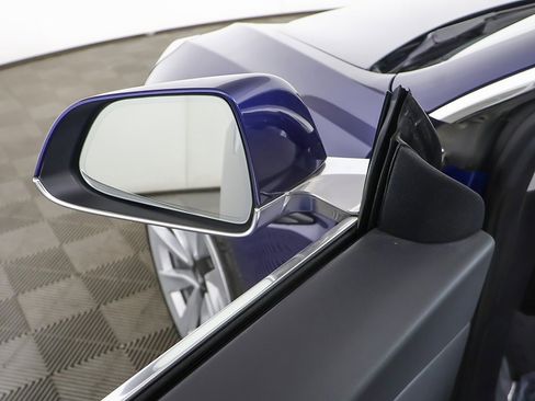 Used 2018 Tesla Model 3 Mid Range image 34