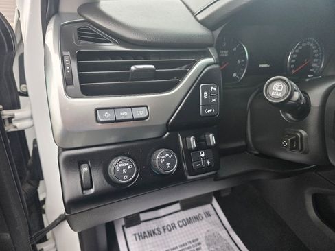 Used 2018 Chevrolet Tahoe Premier image 23