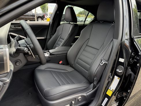 Used 2026 Lexus IS 350 F Sport w/ Handling Package RWD image 16