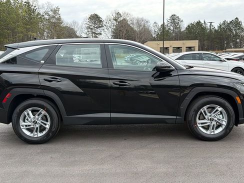 New 2026 Hyundai Tucson SE image 4