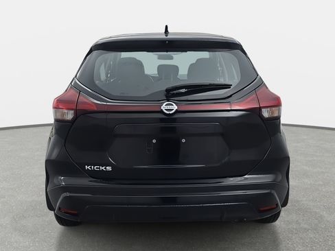 Certified 2021 Nissan Kicks S image 6