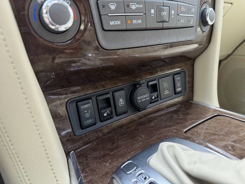 Used 2015 INFINITI QX80 4WD w/ 22" Wheel Package image 39