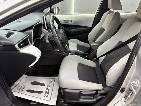 Used 2021 Toyota Corolla SE image 8