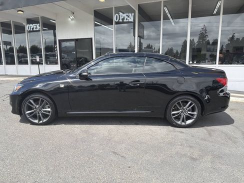 Used 2013 Lexus IS 250C RWD image 3