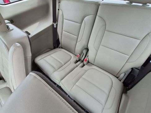 Used 2019 GMC Acadia Denali w/ Technology Package AWD/4WD image 21