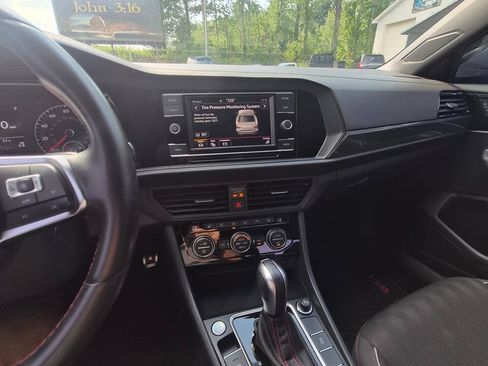 Used 2020 Volkswagen Jetta GLI FWD image 24