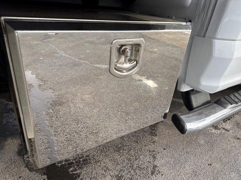 Used 2019 Ford F550 4x4 Regular Cab Super Duty image 14