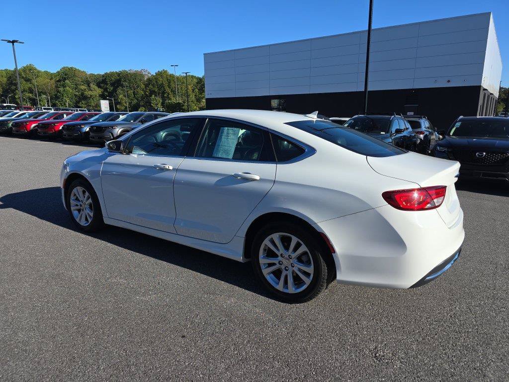 Used 2017 Chrysler 200 Limited Platinum FWD image 5