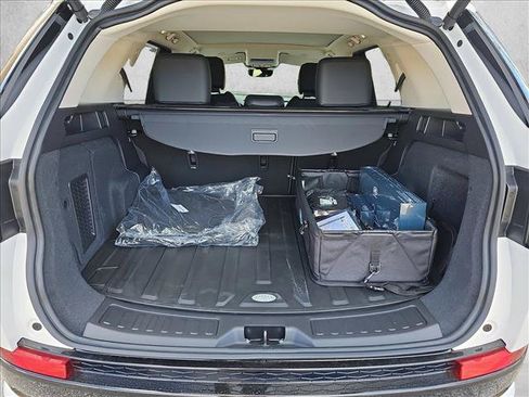 Used 2025 Land Rover Discovery Sport S AWD/4WD image 7