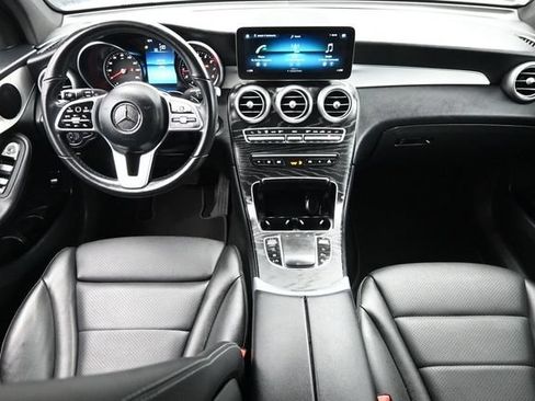 Used 2022 Mercedes-Benz GLC 300 image 11