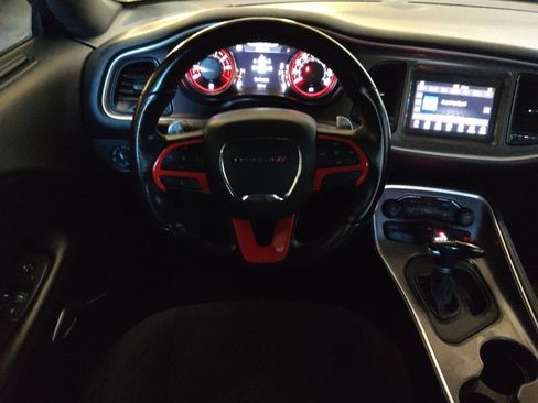Used 2022 Dodge Challenger GT AWD/4WD image 22