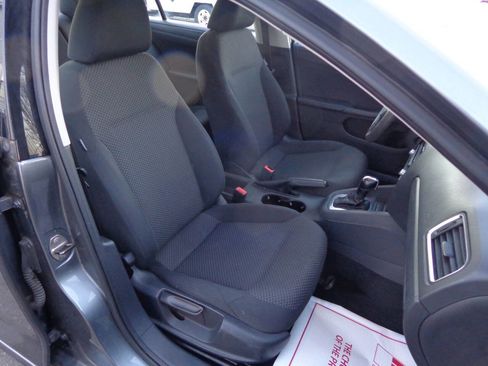 Used 2013 Volkswagen Jetta S image 24