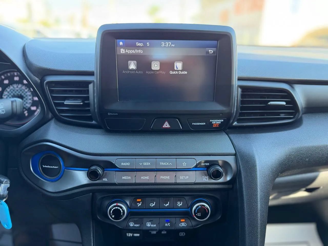 Used 2019 Hyundai Veloster 2.0 FWD image 38