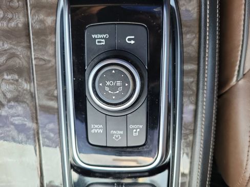 Used 2021 Nissan Armada Platinum w/ Captain's Chairs Package RWD image 25