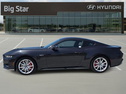 Used 2024 Ford Mustang GT Premium RWD image 2