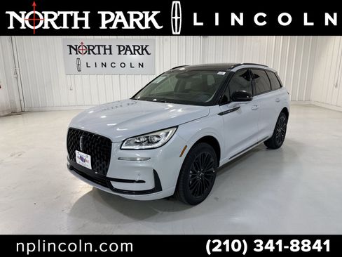 New 2026 Lincoln Corsair Reserve w/ Jet Appearance Package image 1