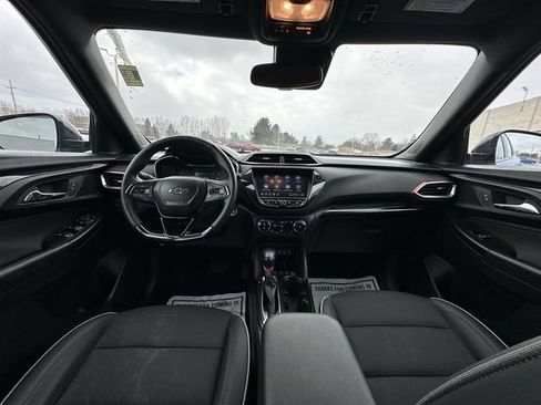 Used 2023 Chevrolet TrailBlazer RS w/ Convenience Package image 19