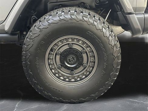 Used 2020 Jeep Wrangler Unlimited Rubicon image 37