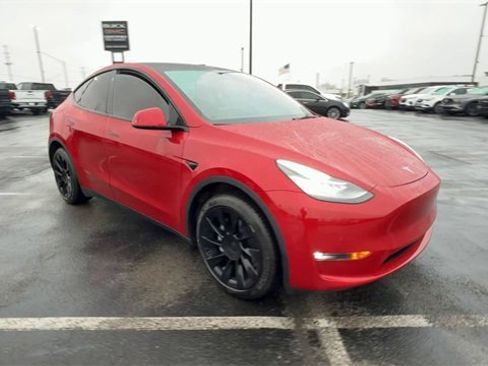 Used 2021 Tesla Model Y Long Range image 2