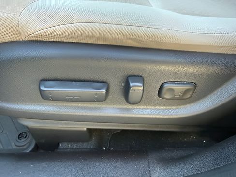 Used 2015 Honda CR-V EX image 10
