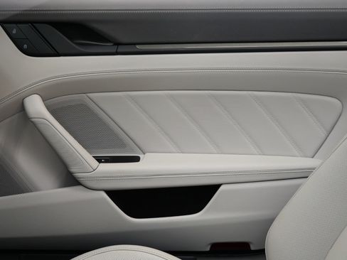 Used 2022 Porsche 911 Targa 4 GTS image 32