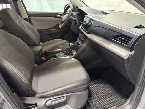 Used 2022 Volkswagen Taos SE image 17