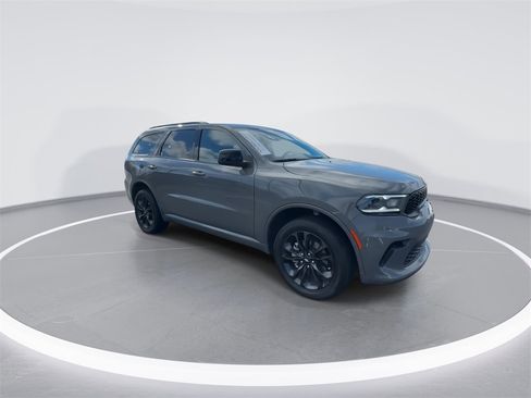 Used 2025 Dodge Durango GT w/ Blacktop Package image 2
