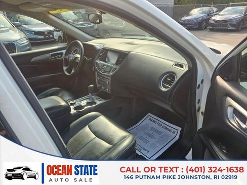 Used 2017 Nissan Pathfinder SL AWD/4WD image 13