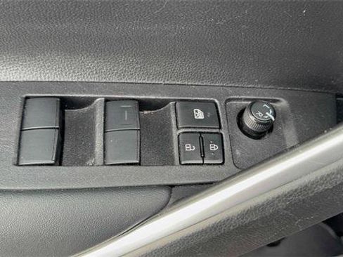 Certified 2023 Toyota Corolla Cross LE image 14