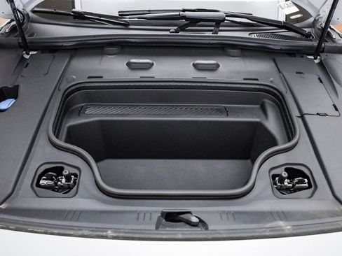 New 2025 Audi A6 e-tron Premium Plus RWD image 28