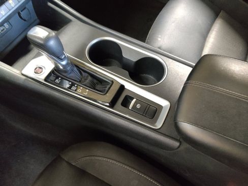 Used 2022 Nissan Altima 2.5 SV AWD/4WD image 26