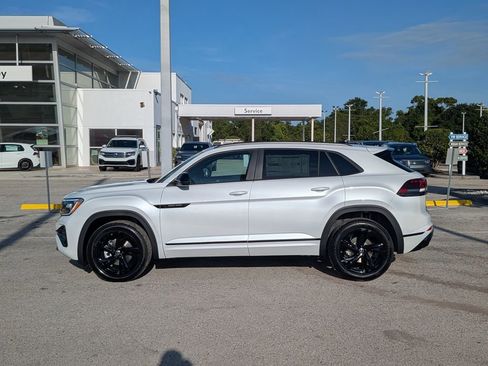 New 2026 Volkswagen Atlas Cross Sport SEL R-Line AWD/4WD image 3