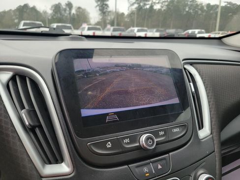 Used 2020 Chevrolet Malibu RS image 15