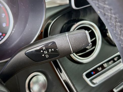 Used 2019 Mercedes-Benz GLC 300 4MATIC Coupe image 18