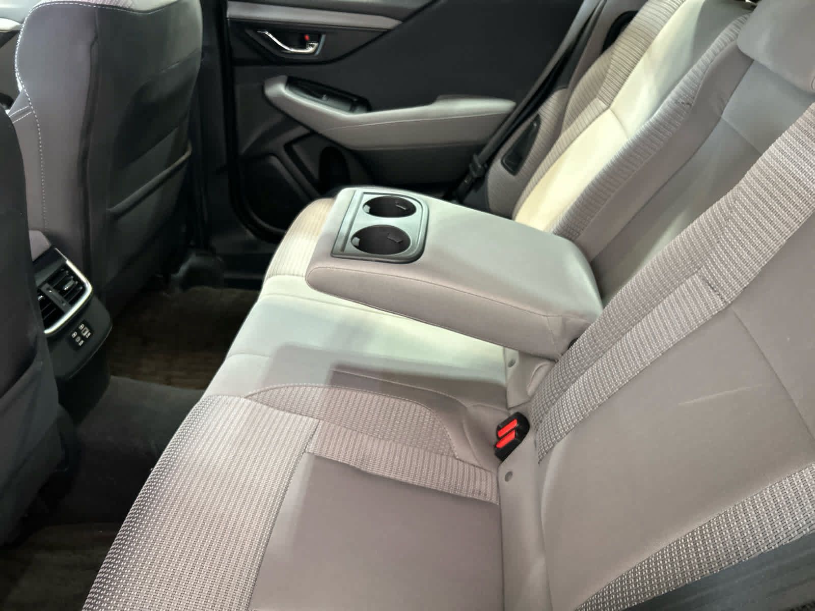 Used 2024 Subaru Outback Premium AWD/4WD image 5