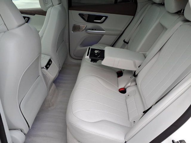 Certified 2023 Mercedes-Benz EQE 350+ SUV image 18