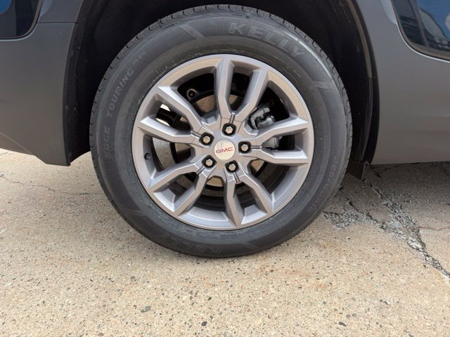 Used 2024 GMC Terrain SLT w/ LPO, Floor Liner Package AWD/4WD image 11