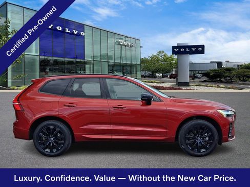 Certified 2024 Volvo XC60 B5 Plus w/ Climate Package AWD/4WD image 8