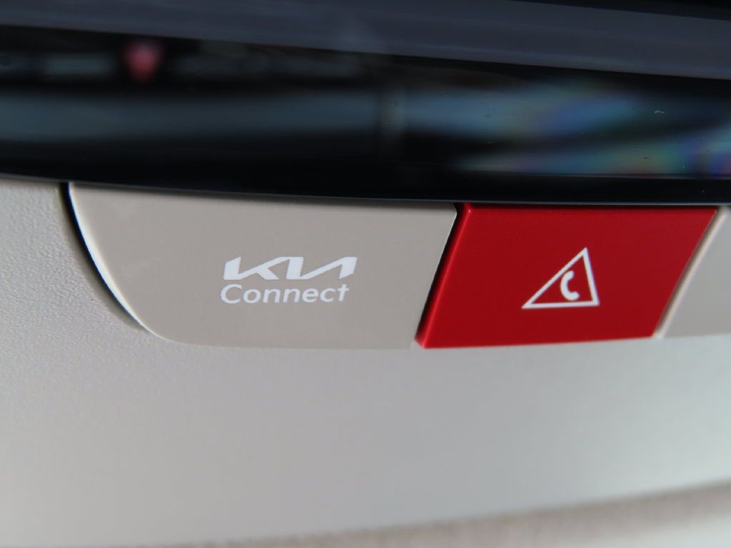Certified 2024 Kia Seltos S AWD/4WD image 11