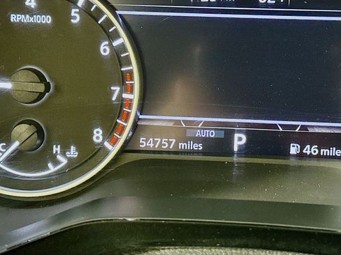 Used 2024 Nissan Pathfinder SV image 18