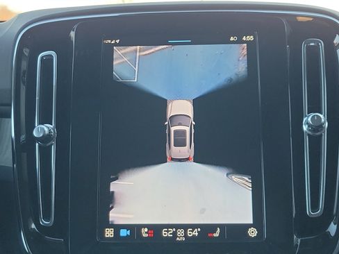 New 2025 Volvo XC40 B5 Plus w/ Protection Package Premier AWD/4WD image 14