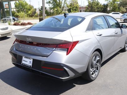 New 2025 Hyundai Elantra Limited