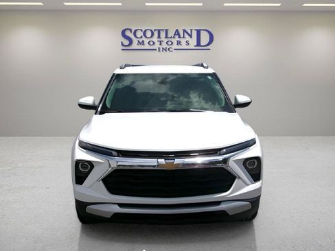 Used 2024 Chevrolet TrailBlazer LT FWD image 3